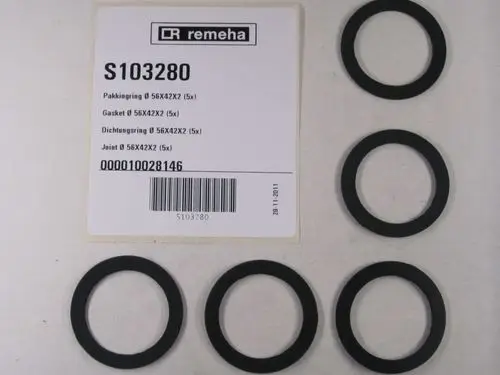 Schwarze Dichtungsringe in verschiedenen Größen, angezeigt in einer Anordnung, neben einer Packaging-Information der Marke Remeha. Fünf Stück enthalten.